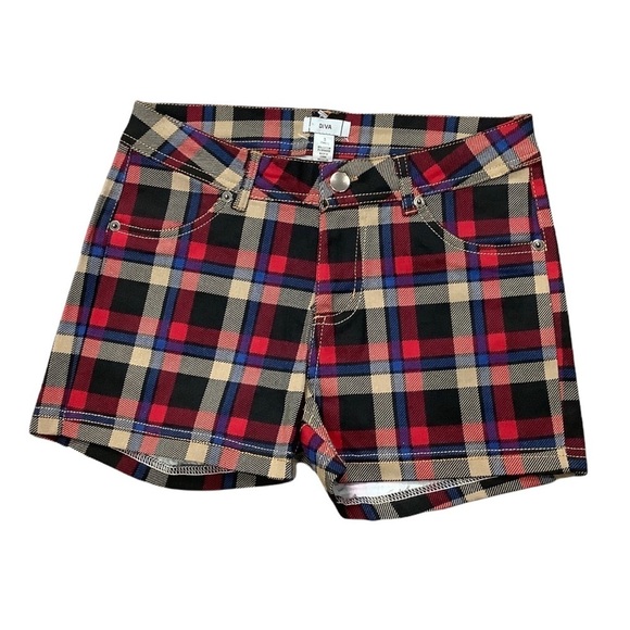 Women's DIVA S Small 4 - 6 Tartan Plaid Black Tan Red Khakis Chino Shorts NWOT - Picture 3 of 7
